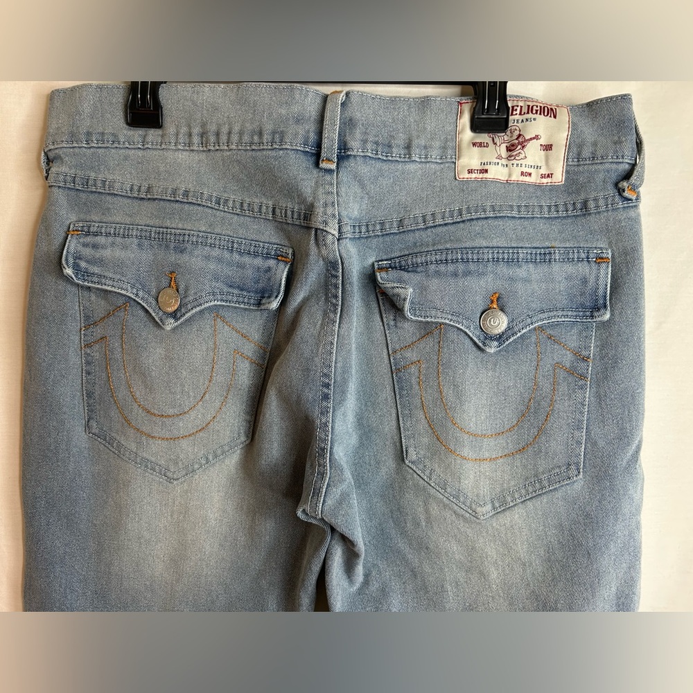 True Religion Light Wash Geno Relaxed Slim Blue Jeans Size 36 - Picture 2 of 7